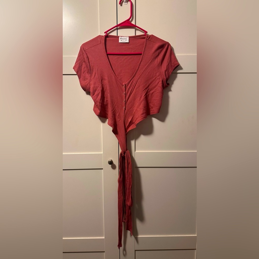 Short Sleeve Tie-Up Crop Top